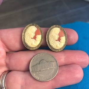 Vintage cameo clip earrings